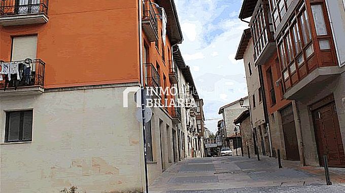 LOCAL EN CALLE CARNICERIAS