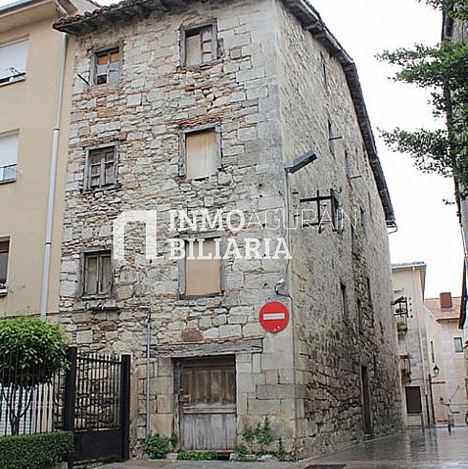 Venta de casa en Salvatierra-Agurain - 1