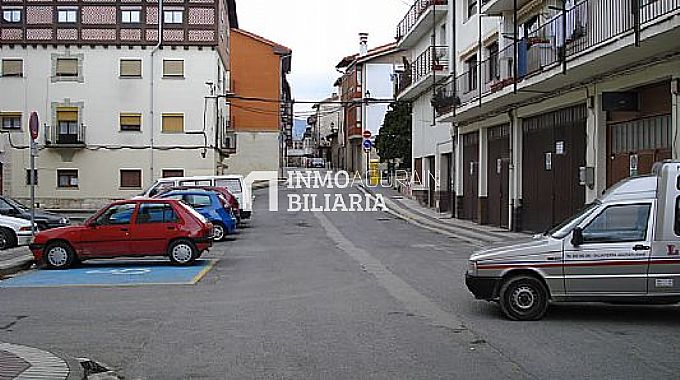 Venta / Alquiler de plaza de garaje en Salvatierra-Agurain