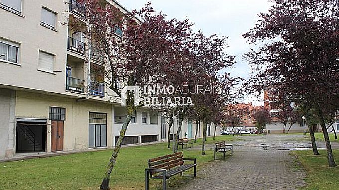 Venta de bajera / lonja en Salvatierra-Agurain