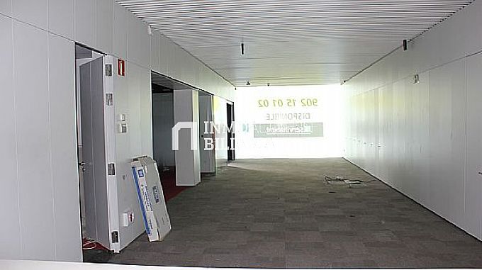 Venta / Alquiler de local comercial en Vitoria-Gasteiz
