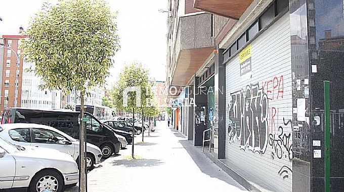 LOCAL COMERCIAL EN VITORIA/GASTEIZ