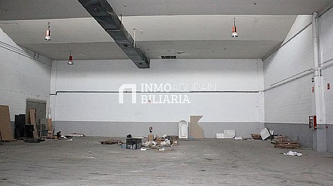 NAVE INDUSTRIAL EN BERRIOZAR