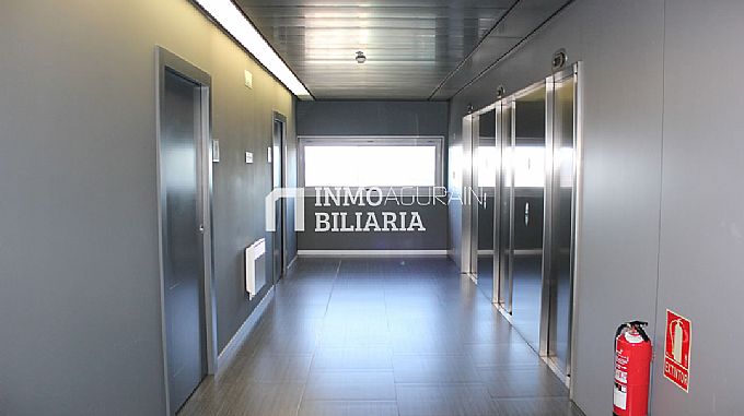 Venta de local comercial en Vitoria-Gasteiz