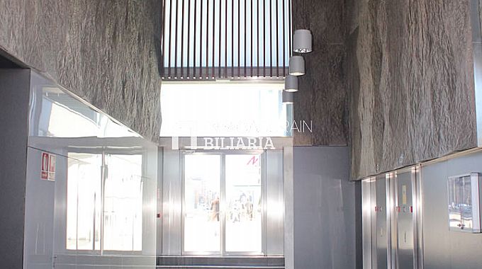 Venta de local comercial en Vitoria-Gasteiz