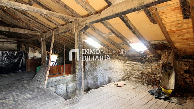 CASA SEORIAL EN LINTZOAIN