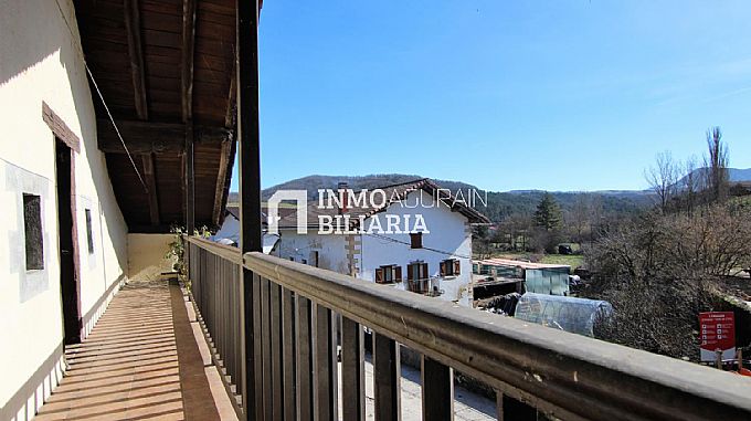 CASA SEORIAL EN LINTZOAIN
