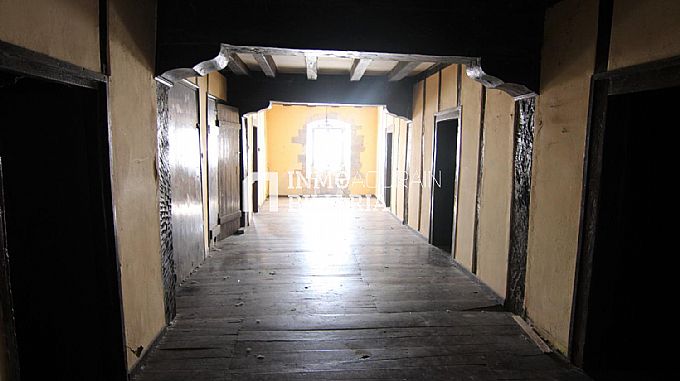 CASA SEORIAL EN LINTZOAIN