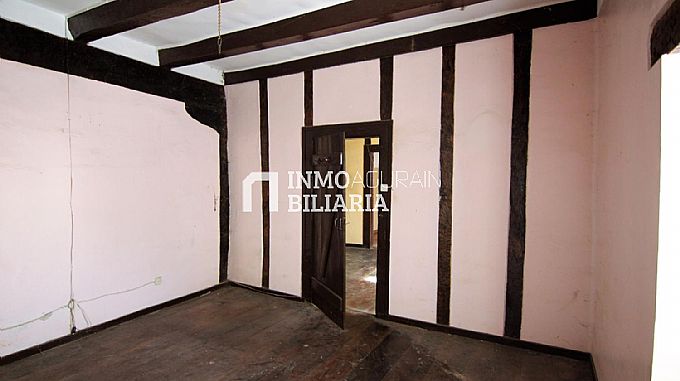 CASA SEORIAL EN LINTZOAIN