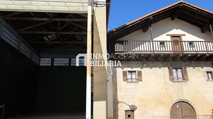 CASA SEORIAL EN LINTZOAIN
