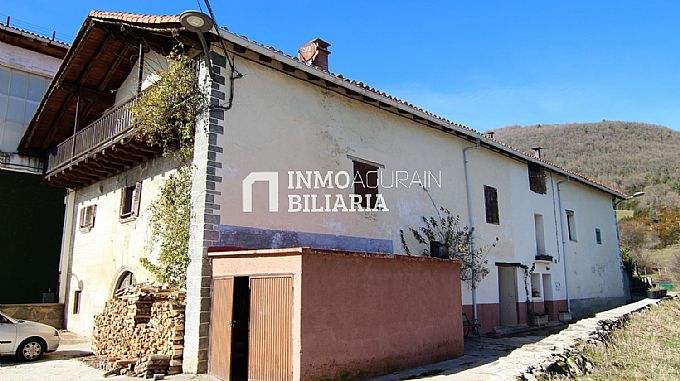 CASA SEORIAL EN LINTZOAIN