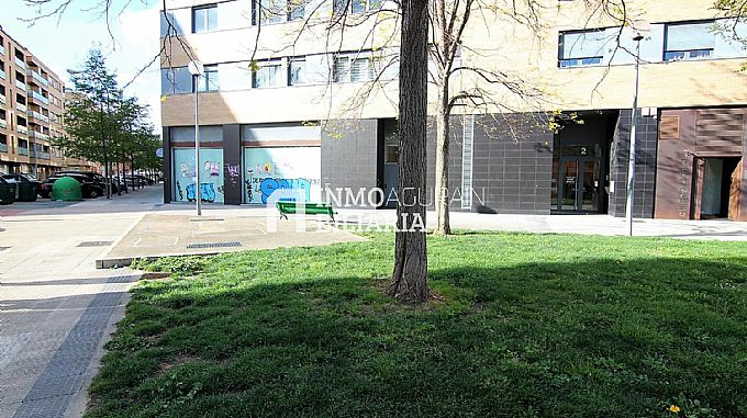 Venta de local comercial en Pamplona
