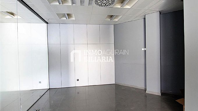 Venta de local comercial en Pamplona