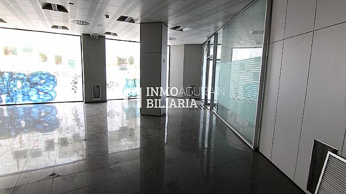 Venta de local comercial en Pamplona