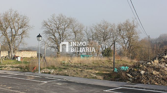 Venta de parcela urbana en Burgueta