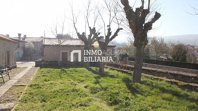 Venta de parcela urbana en Burgueta
