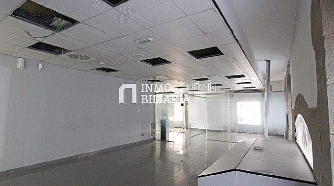 Venta de local comercial en Pamplona