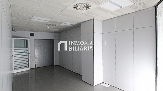 Venta de local comercial en Pamplona
