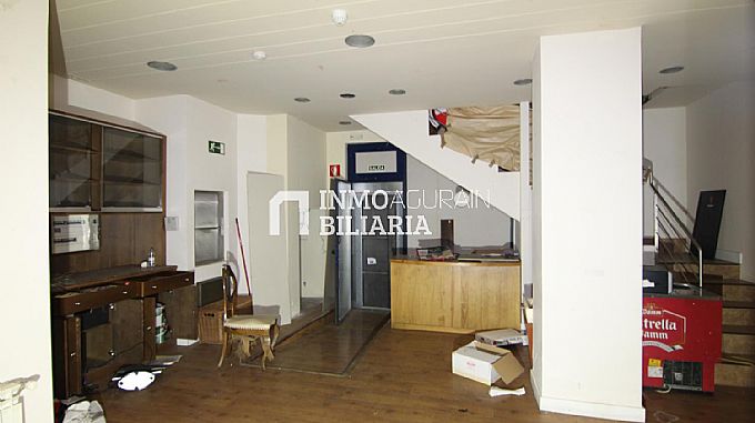 Venta de local comercial en Pamplona