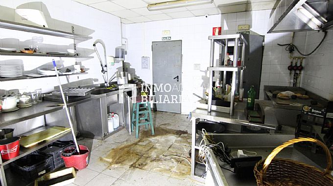 Venta de local comercial en Pamplona