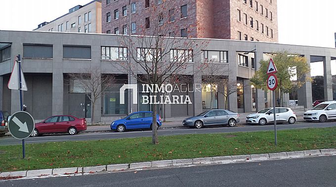 Venta de local comercial en Vitoria-Gasteiz