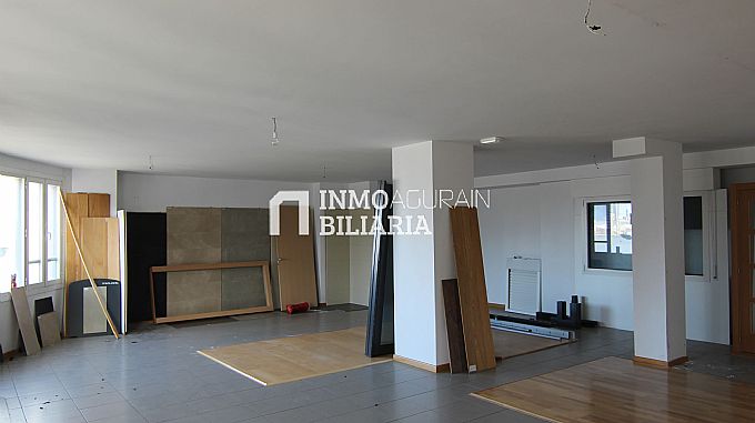Venta de local comercial en Vitoria-Gasteiz