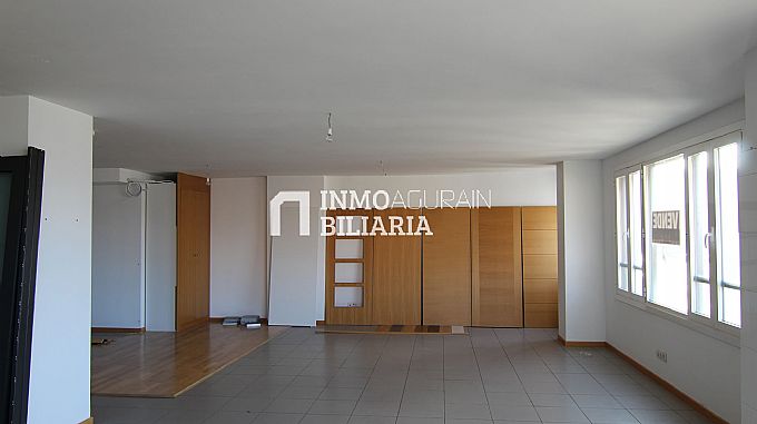 Venta de local comercial en Vitoria-Gasteiz