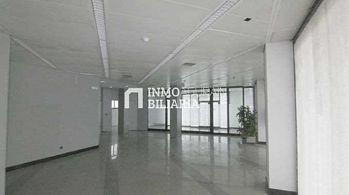 Venta de local comercial en Vitoria-Gasteiz