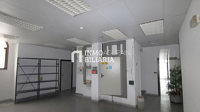 Venta de local comercial en Vitoria-Gasteiz
