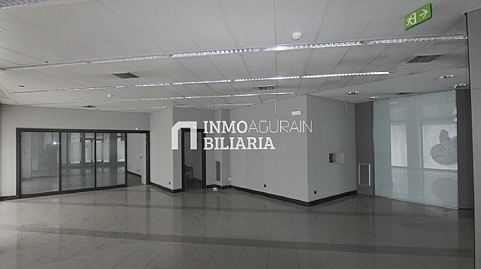 Venta de local comercial en Vitoria-Gasteiz