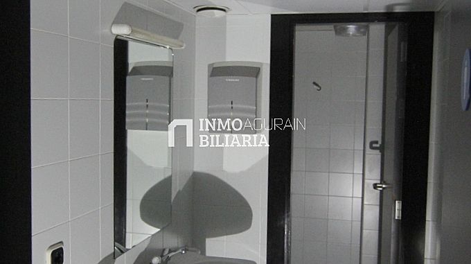 LOCAL COMERCIAL EN VITORIA/GASTEIZ