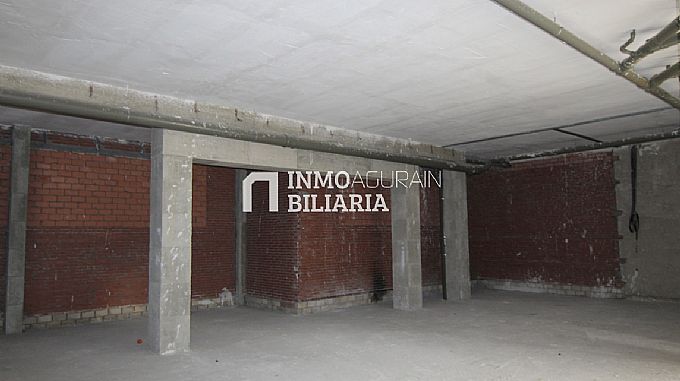 Venta de local comercial en Vitoria-Gasteiz