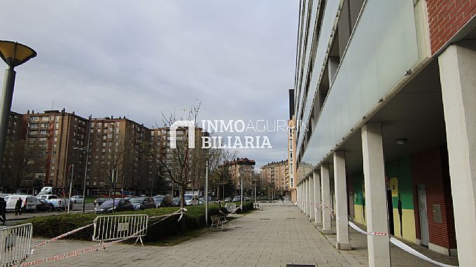 Venta de local comercial en Vitoria-Gasteiz