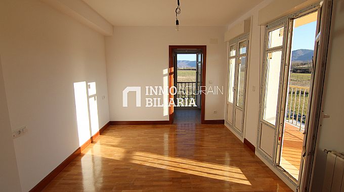 Venta de casa en Ezkerekotxa