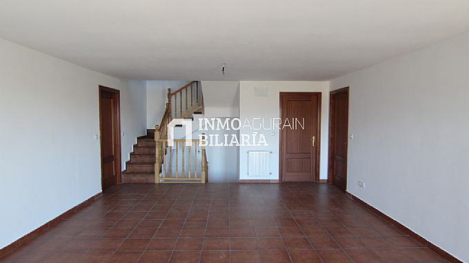 Venta de casa en Ezkerekotxa