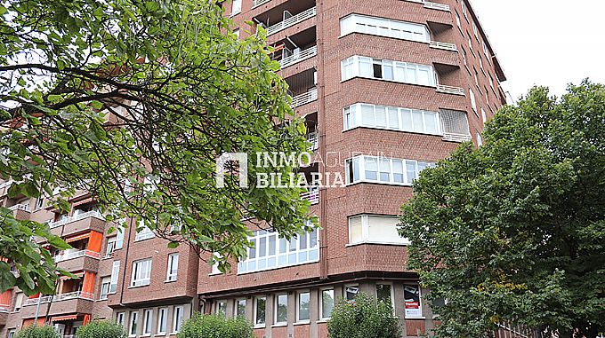 Venta de local comercial en Vitoria-Gasteiz