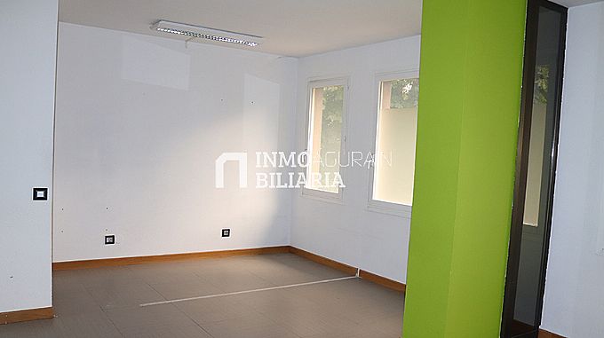 Venta de local comercial en Vitoria-Gasteiz