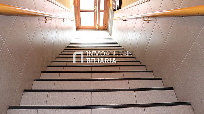 Venta de local comercial en Vitoria-Gasteiz