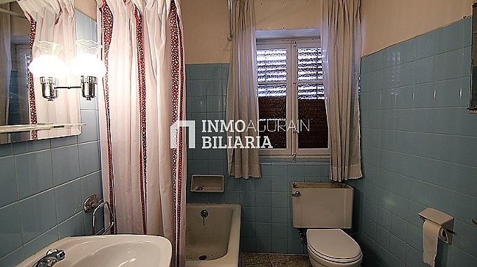 Venta de casa en Araia