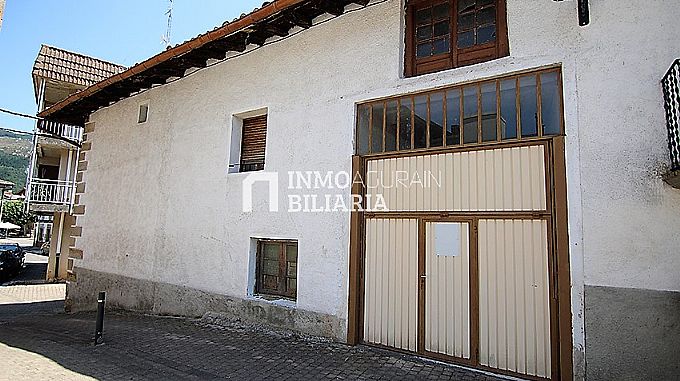 Venta de casa en Araia