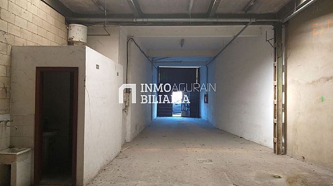 Venta de local comercial en Vitoria-Gasteiz