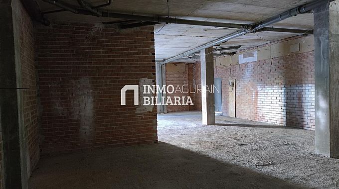 Venta de local comercial en Ansoain