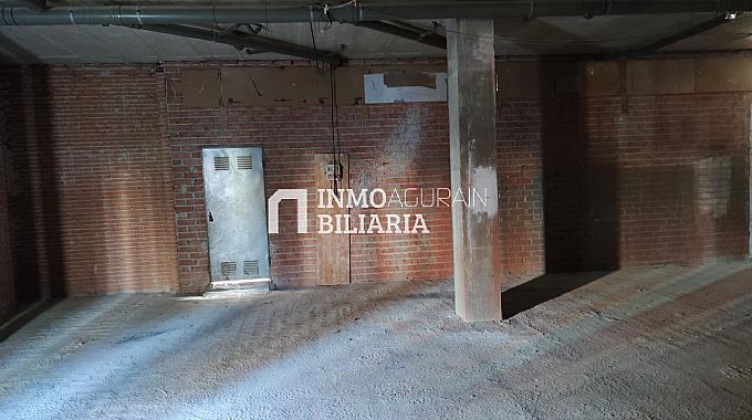 Venta de local comercial en Ansoain