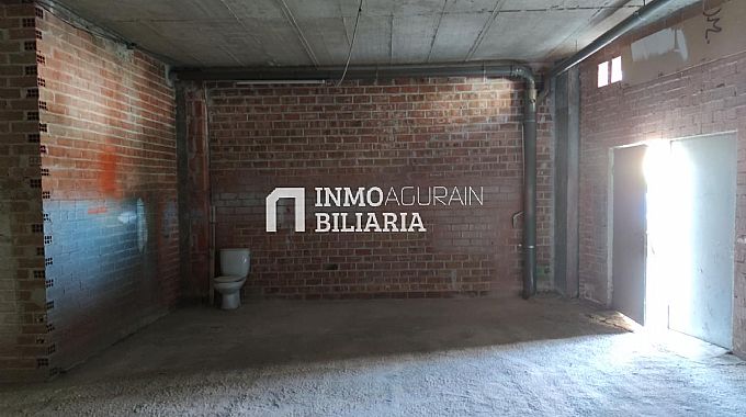 Venta de local comercial en Ansoain