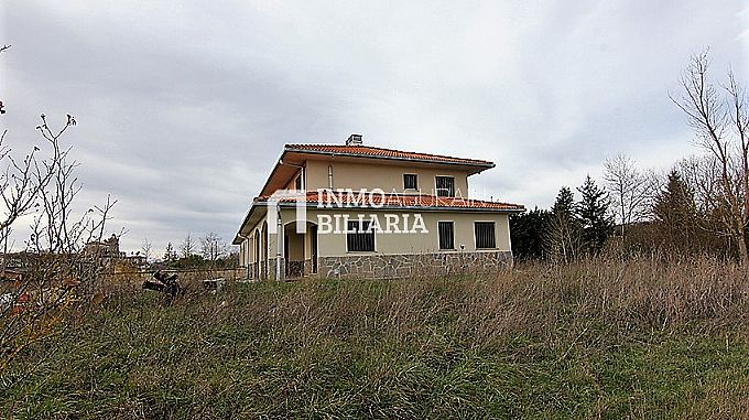 Venta de unifamiliar en Salvatierra-Agurain