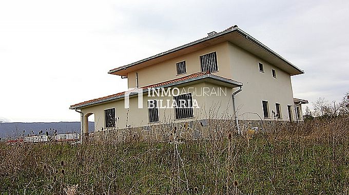 Venta de unifamiliar en Salvatierra-Agurain