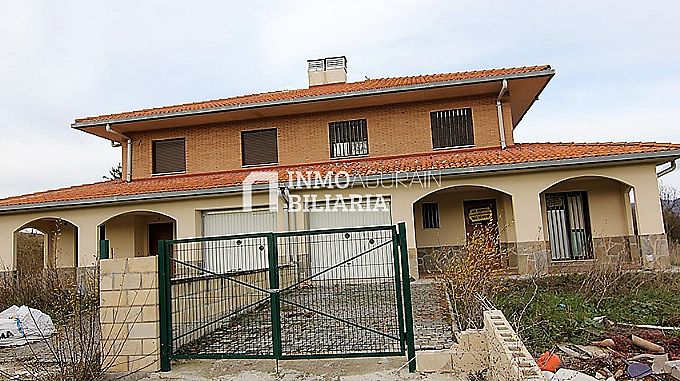 Venta de unifamiliar en Salvatierra-Agurain