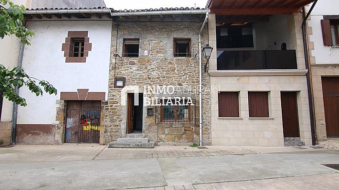 Venta de casa en Lakuntza