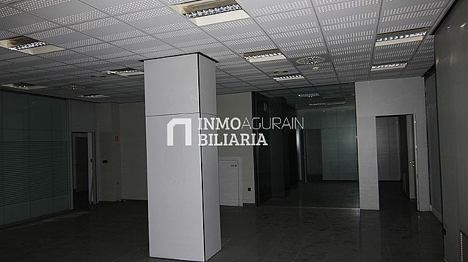LOCAL COMERCIAL EN CALLE PARAGUAY