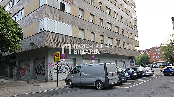 LOCAL COMERCIAL EN CALLE PARAGUAY